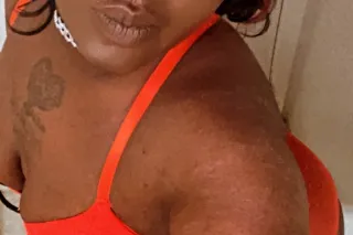 TIGHTIEST GRIPPING PUSSY IN TH... - Image 3