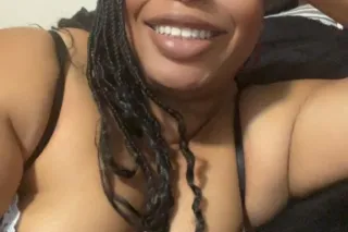 🫶😊NOT YOUR AVERAGE HOE 😘I GETS DOWN 4 my 👑& WORK MY LIPS LIKEA PRO, MY HEAD GAME IS EMMUCULATE.YOU GONE BEG 4 More & More ❤ - Image 4