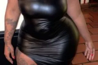 hey LETS GO ON A DATE!!!!! 📅 200$ outcalls - Image 1