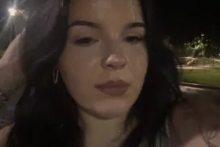 la tina 🫦👅🔥🔥 😈😈 - Image 1