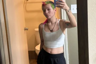 Manic pixie dream Minx, leaving today - Image 2